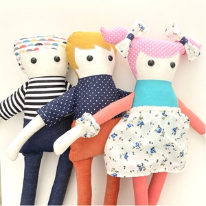 Muñeca Heirloom, una muñeca de tela para bebés y niños pequeños, un regalo de cumpleaños perfecto para niñas, muñeca suave perfecta para babyshower imagen 10