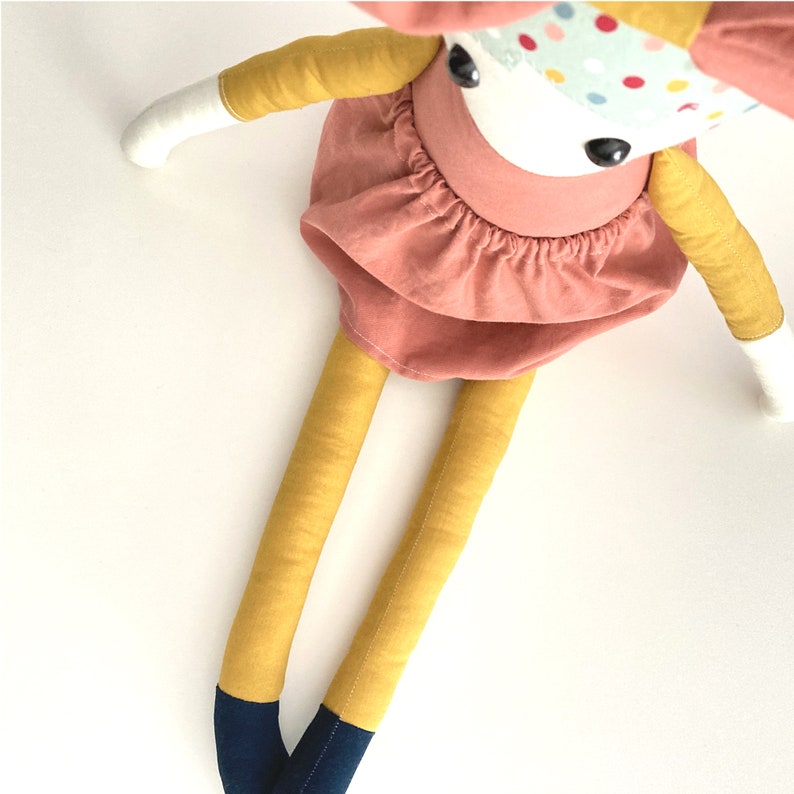 Muñeca Heirloom, una muñeca de tela para bebés y niños pequeños, un regalo de cumpleaños perfecto para niñas, muñeca suave perfecta para babyshower imagen 5