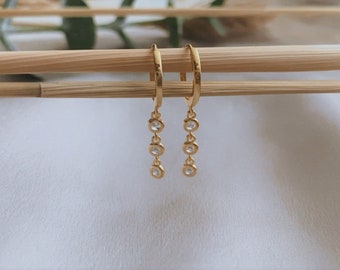 Tiny Gold hoops with dangling chain and cz stones • Dainty drop hoop earrings • Huggie earrings • Small hoops • Dainty Cz gold drop hoops