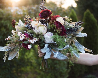 Hochzeitsstrauß, Hochzeitsblumen, Boho-Bouquet, Brautstrauß, erröten rosa, Eukalyptus, Burgund, Protea