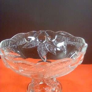 Clear glass pedestal pear design bowl
