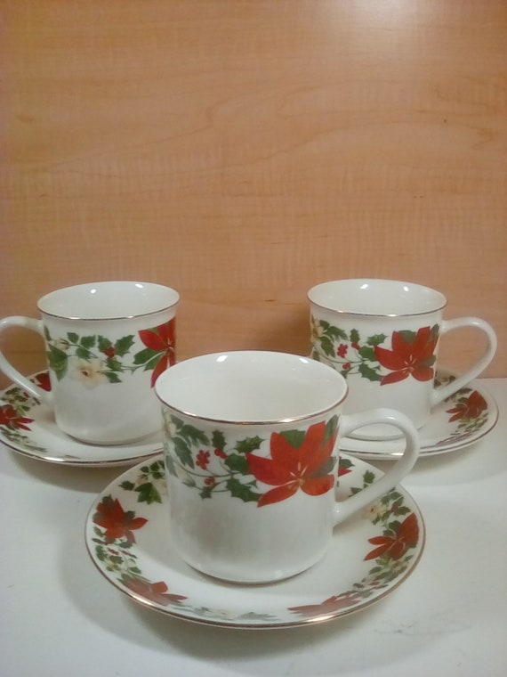 Piece Gibson Everyday Poinsettia Christmas Dinner Ware