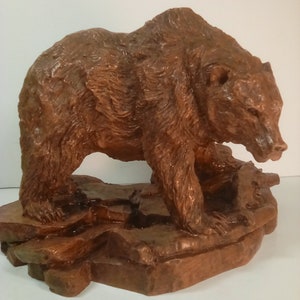 Numbed Bear statue