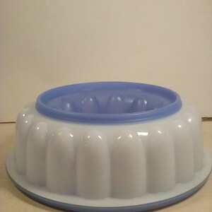 Tupperware Jello Mold 6-cups Ice or Desserts Rectangular Brand Aqua Blue New