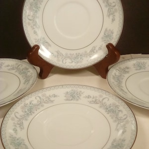 Set of 4 Mikasa fine China Dresden Rose L9009 saucers