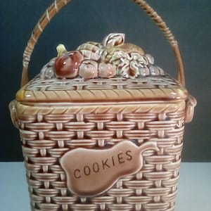 Ceramic picnic basket weave Cookie Jar