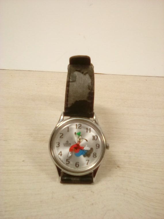 Disney Goofy Lorus backwards watch Gem