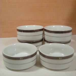 6 Delta Airlines souvenir bowls