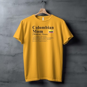 Colombia T-shirt For Mom, Colombian Heritage Shirt, Mom Definition Shirt, Colombia Gift Idea, Gift for Colombian, Colombian Heritage Tee,