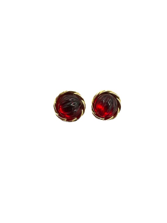 Classic Vintage Ruby Red Round Cabochon Gold Pierc