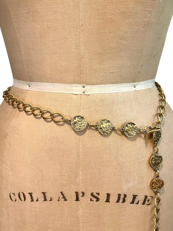 Trifari Gold Coin Medallion Charm Chain Vintage Belt Waist  display picture 3