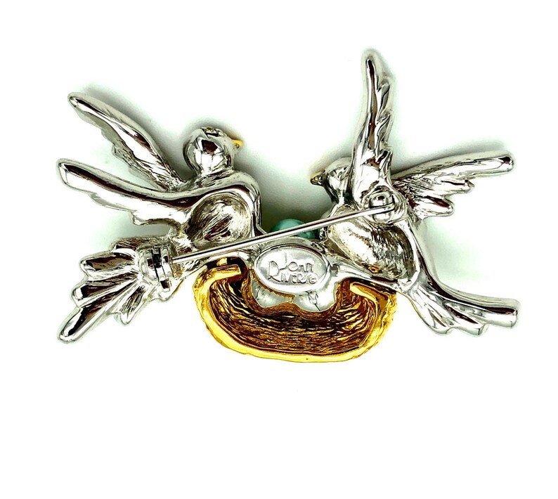 Love Birds Red Eyes Blue Eggs In Nest Designer Signed Pin Perfect Gift for Her Joan Rivers Silver /& Gold Figural Bird Vintage Brooch