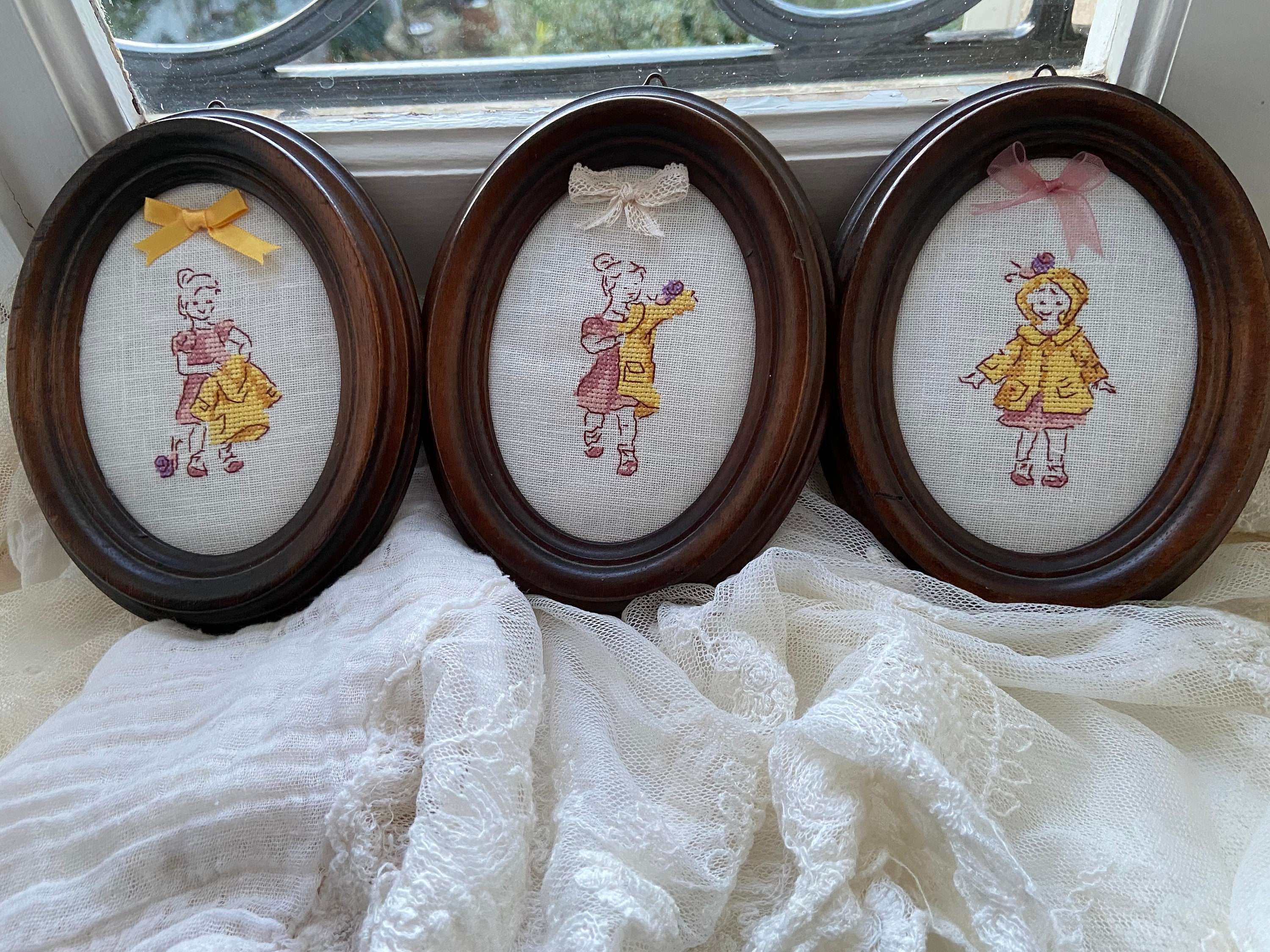 Trilogie de Cadres La Petite Fille et L'escargot