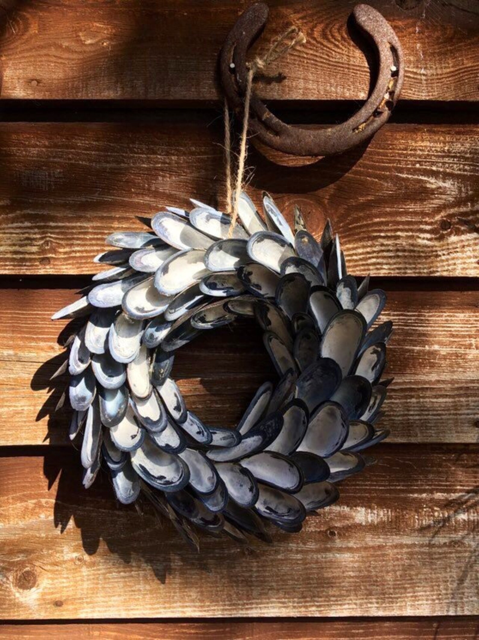 Mussel Wreath, Wreaths Made With Seashells, Wreaths for Beach Homes