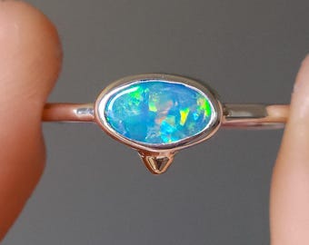 Australian opal ring / Size 8 / 14K Gold accent / Silver ring /  Coober Pedy opal / crystal opal doublet/ minimalist jewelry