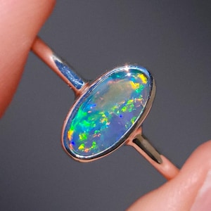 LEIDENSCHAFT | Coober Pedy Opal Ring / Größe 7 / Australische Crystal Opal Doublette / Minimalistischer Ring / zierlicher Schmuck
