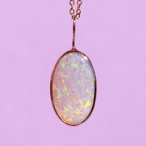 GOLDEN | 14K Gold Coober Pedy Opal Anhänger / Halskette mit australischem Opal / Regenbogen Opal / heller Opal