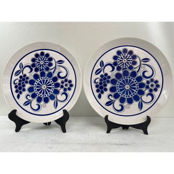 Vintage MIKASA Sea Isle Dinner Plates, Blue Floral Design, Set of