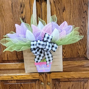 tulip wreath, door hanger, gift for her, gift for wife, front door wreath, home decor, spring wreath, mothers day wreath, christmas wreath,