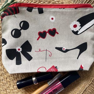 Trousse per il trucco. Trousse per cosmetici. Organizer per borse. Astuccio con cerniera. Astuccio portapenne. Borsa foderata. Regalo per adolescenti. Regalo per la mamma.