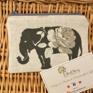 Monedero con cremallera. Tarjetero de viaje. Monedero con forma de elefante. Estuche para mascarillas. Organizador de bolsos. Un regalo para ella.