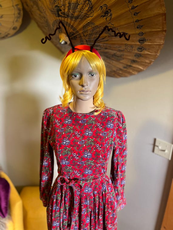 winter solstice dress garygraham422 it skims the body before falling into a fluid Winter Solstice Dresses for Sale