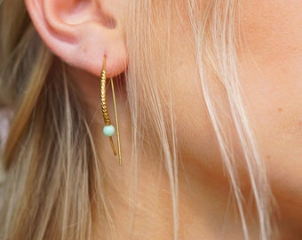 Crescent moon hoop earrings in gold with a small jade aqua pearl | Delicate half-hoop earrings with gemstone | Genuine jewelry made of 14k gold-plated sterling silver