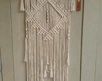 Macrame wall decoration MANDALA natural colors on driftwood | Choose your own driftwood branch (selection from approx. 5 different branches)