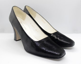 Vintage 90s Lord & Taylor Lamé Pumps - Size 8.5  ///  Retro 1990s Chunky Black Heels with Original Box