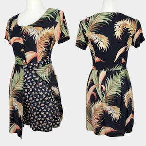 Vintage Palm Leaf Print Skort Romper // Retro 90s / Y2K Tropical Botanical Short Sleeve Jumpsuit, Beachy Festival Vacation Tiki Romper