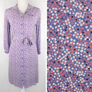 Vintage 70s Polka Dot Belted Shirtdress // Retro 1970s Purple Dotted Long Sleeve Button Down Collared Dress with Belt