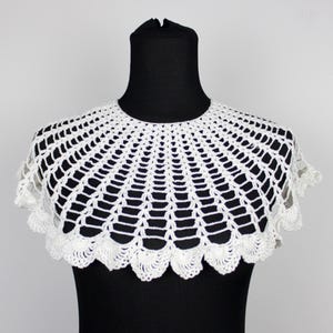 Vintage Hand Knit 9" Crochet Lace Bib Collar // Retro Handmade RBG Style Grandmacore Scalloped White Doily Collar