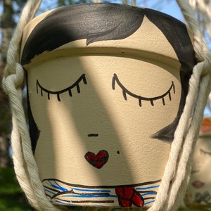 Paris Face Pot