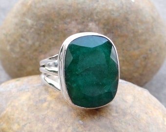 NATURAL Green Beryl Ring, Cushion Shape Ring, Graceful Handmade Ring, 925 Sterling Silver Jewelry,Natural Stone Ring,Boho Ring