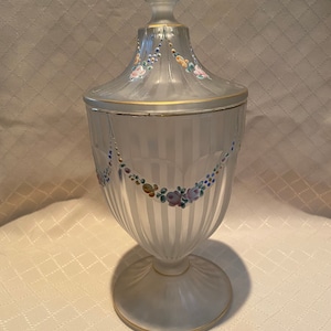 Heirsey clear pannel apothecary jar with painted flowers and gold trim