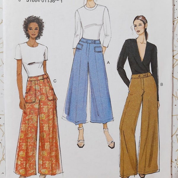 VERY EASY VOGUE Patterns ~Flared Leg Pants or Culottes with fly front and pockets 9361 Size 6-14 or 14-22