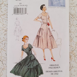 VINTAGE VOGUE MODEL Dress Pattern 9106 Original 1952 Design Size 6-14 or 14-22 1950s