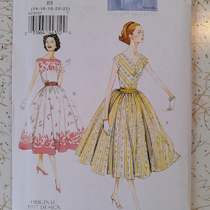 VOGUE VINTAGE MODEL Pattern 8789 ~ Full skirt Dress with Bateau or V Neckline 1957 Size 6-14 or 14-22 50s