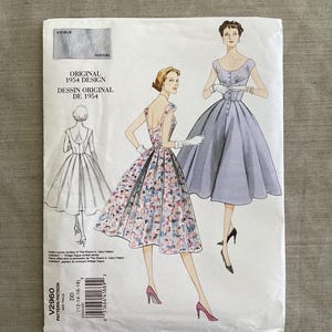 Vogue Vintage Model 2960 - Original 1954 Design - Dress Fit and Flare with midriff - Factory Folded Sizes 4-6-8-10-12-14-16-18