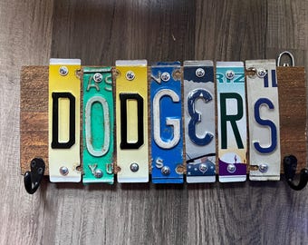 Décoration murale Dodgers faite de plaques d'immatriculation découpées