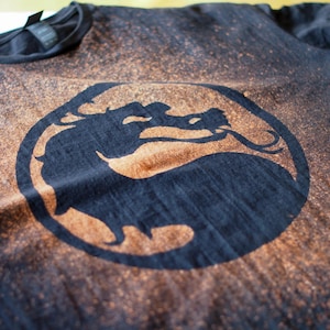 Mortal Kombat T-shirt - Handmade T-shirt - Unique Gift for Gamers