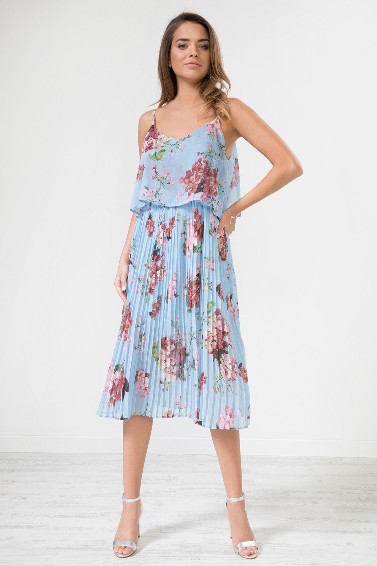 floral print pleated cami midi dress