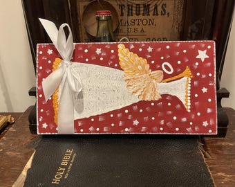 Handpainted Christmas Angel Wood Art: Rustic Winter Decor