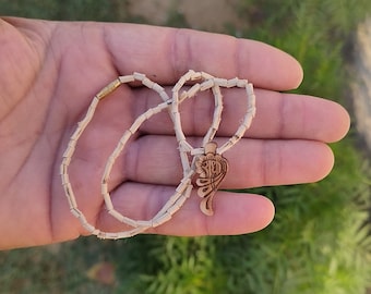 Tulsi Kanthi Mala fatto a mano: collana con medaglione Radha-Krishna