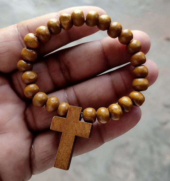 手作りの木製ロザリオブレスレット：キリスト教の祈りの数珠 - Etsy 日本