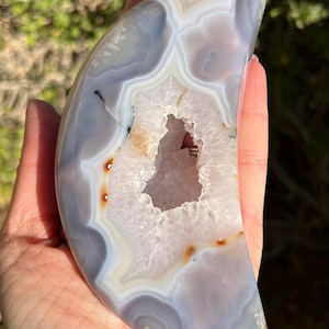 Agate Druzy Moon Carving 351g, Agate Moon Carving, Crystal Moon, Crystal Carving, Agate Carving, Polished Agate, Moon Crystal