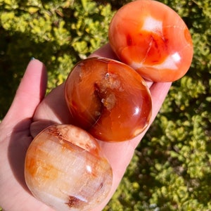 Jij kiest* Carneool-handstenen, gestreepte carneool, carneool, natuurlijk carneool, carneool-agaat, gepolijst carneool