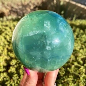 Green Fluorite Sphere w/stand 2.2lb/83mm, Green Crystal Sphere, Fluorite Carving, Fluorite Sphere, Green Fluorite, Fluorite Crystal Ball