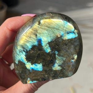 Flashy Labradorite Freeform 230g,Polished Labradorite Freeform, Self Standing Labradorite, Natural Labradorite