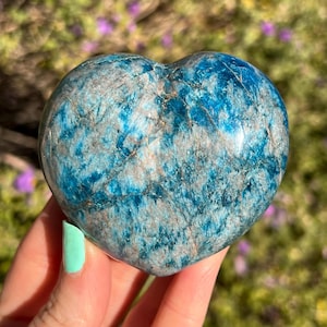 Blue Apatite Heart 253g, Apatite Heart, Flashy Apatite Stone, Polished Apatite, Natural Apatite, Blue Apatite Crystal, Crystal Heart